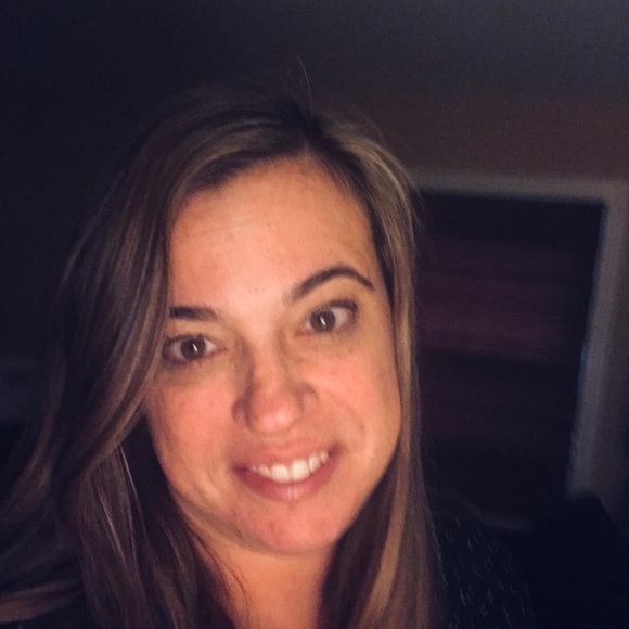 Meet your Posher, Jennifer - Picture 1 of 1